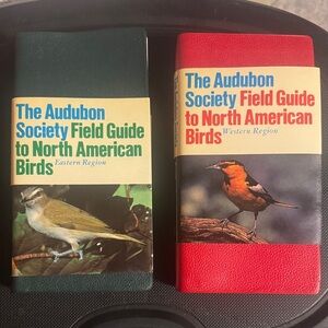 Field Guide to North American Birds - Green and Red
